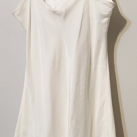 NWT White dress - Picture 2 of 9
